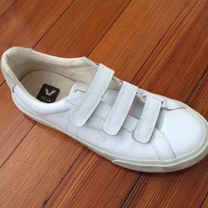 VEJA 3-Lock Leather Velcro Trainers White US 10/ EU 41